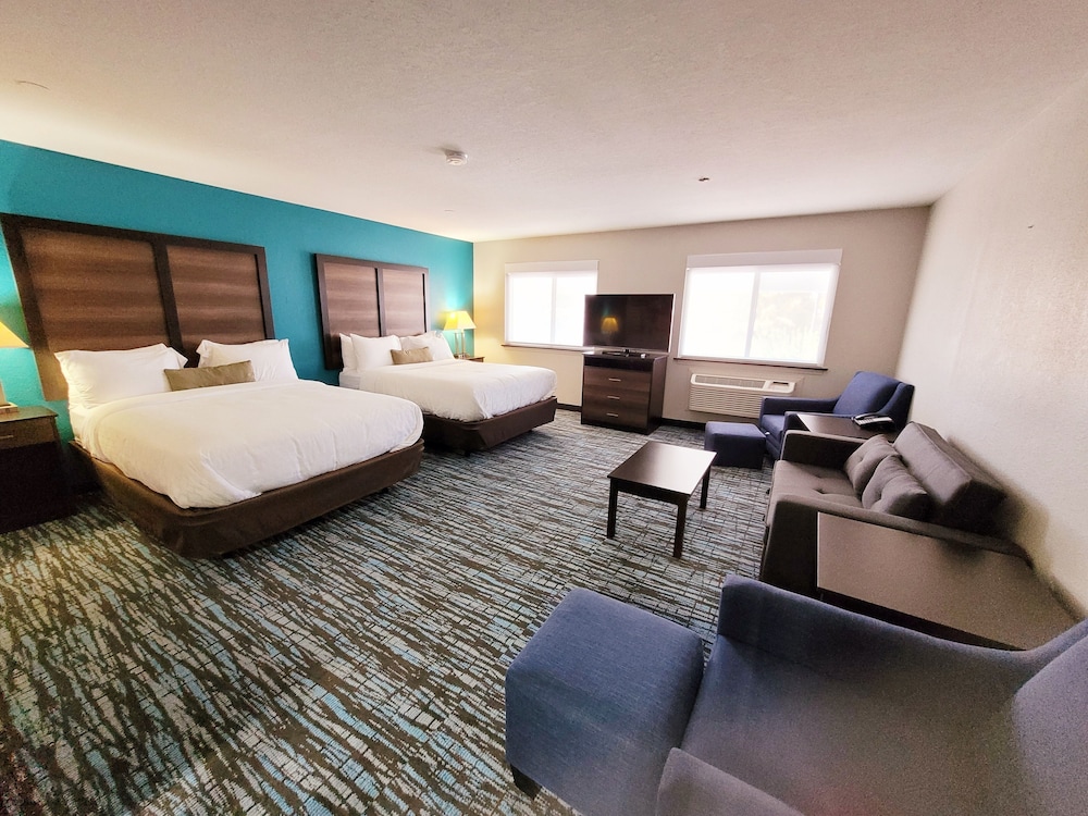 Suite, Multiple Beds, Non Smoking photo 3