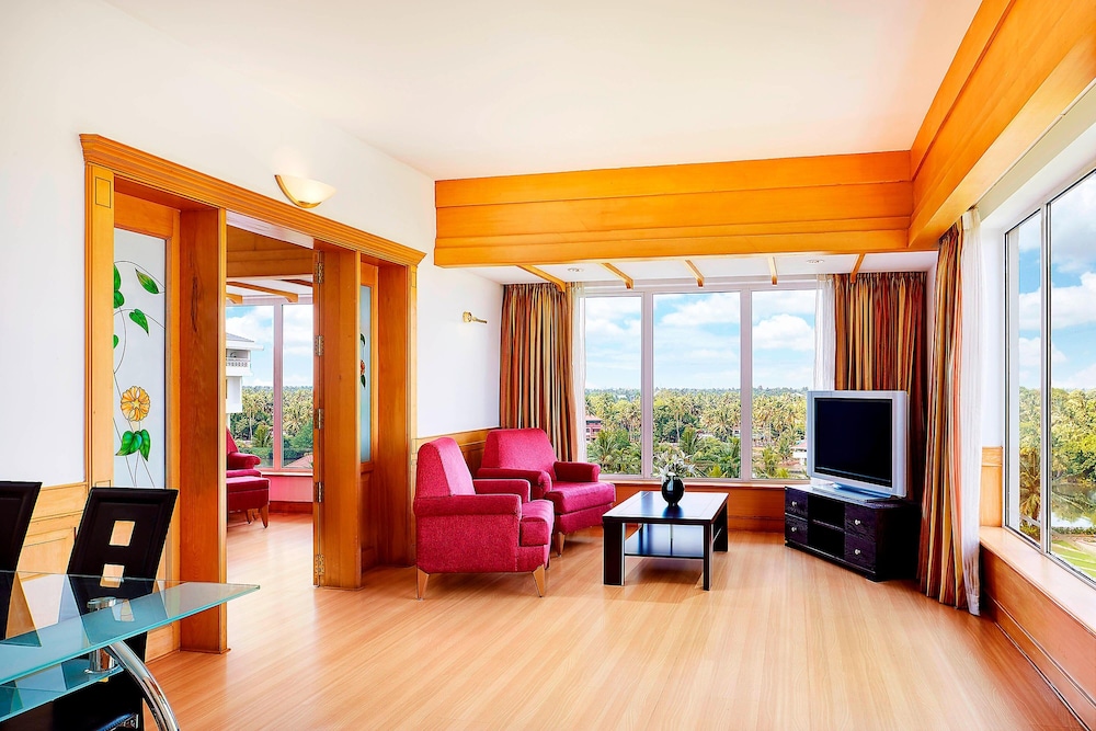 Executive Suite, 1 Bedroom (View) - Photo 2