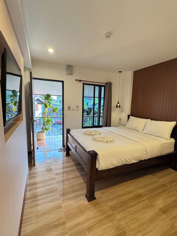 Standard Double Room, City View