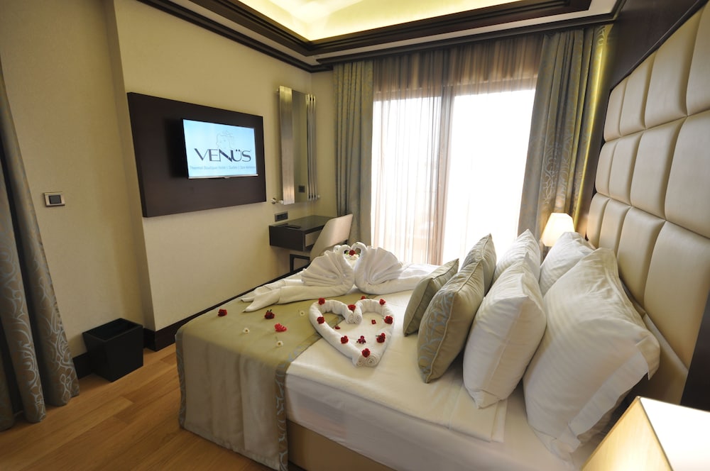 Deluxe Suite, Non Smoking, Garden View photo 3