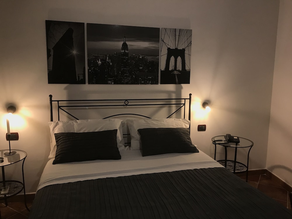Standard Double Room photo 2