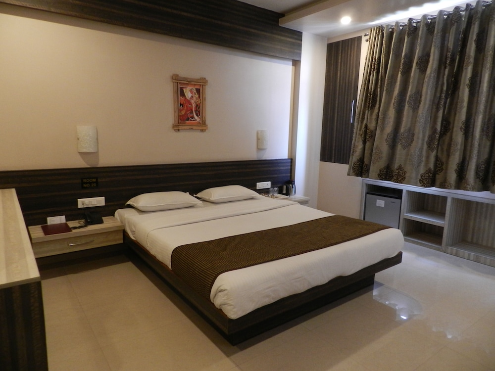 Executive Room AC photo 1
