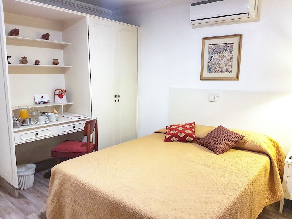 Double Room - Photo 2