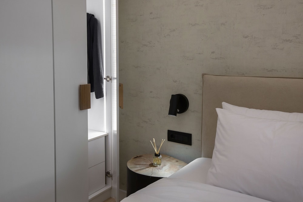 Design Apartment, 1 Bedroom, Garden View, Ground Floor photo 2