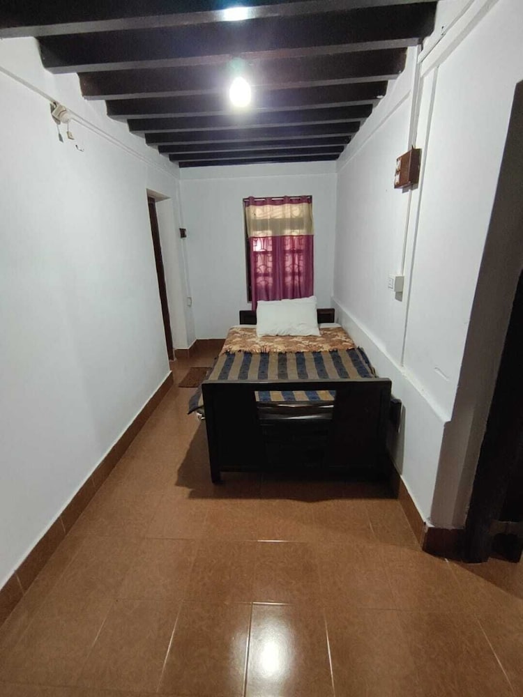 Basic Single Room photo 1