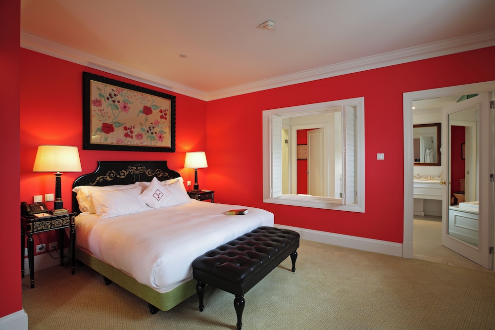 Master Suite Panoramic River and City View - Floor 6 and 7 of main building