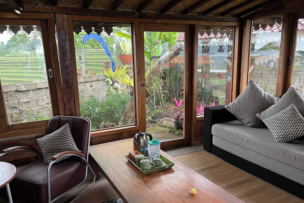 1 Bedroom Villa Glass Wooden House - Photo 4