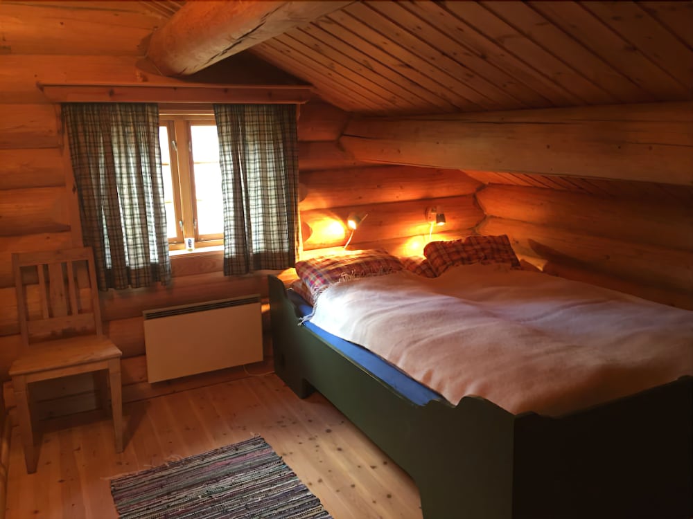 Cabin, 4 Bedrooms, Mountain View, Mountainside photo 1