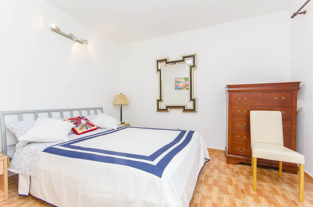 Apartment (A1)