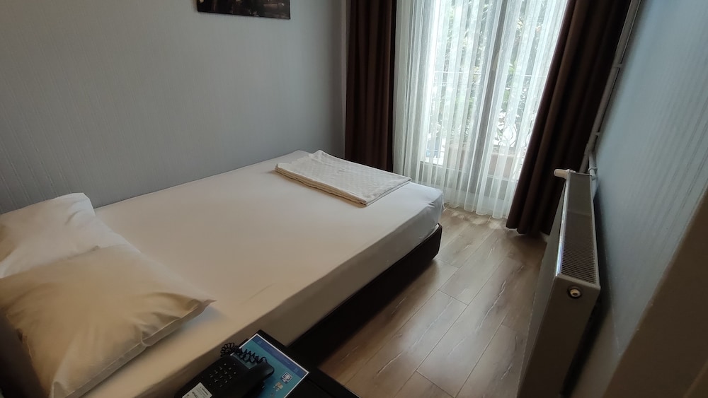 Standard Double Room, 1 Double Bed photo 3