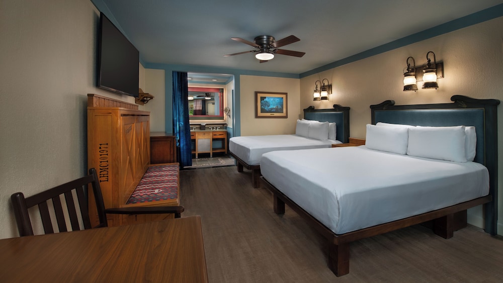 Woods View - 5th Sleeper. Hearing accessible - visual alarms and notifications. 2 queen beds, 1 chil photo 1