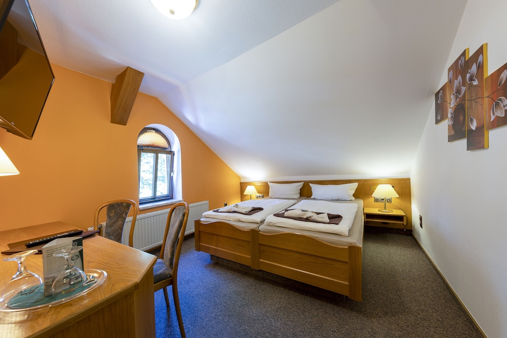 Double Room - Photo 3