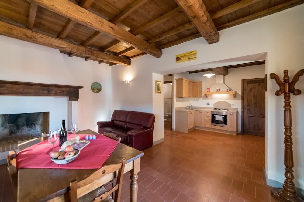 Comfort Apartment, 2 Bedrooms, Balcony, Vineyard View photo 3
