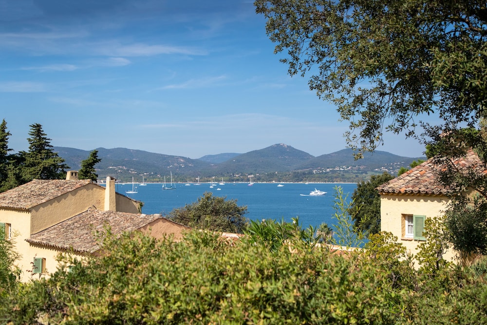 Bastide Suite,  2-bedrooms, sea view with swimming pool photo 3