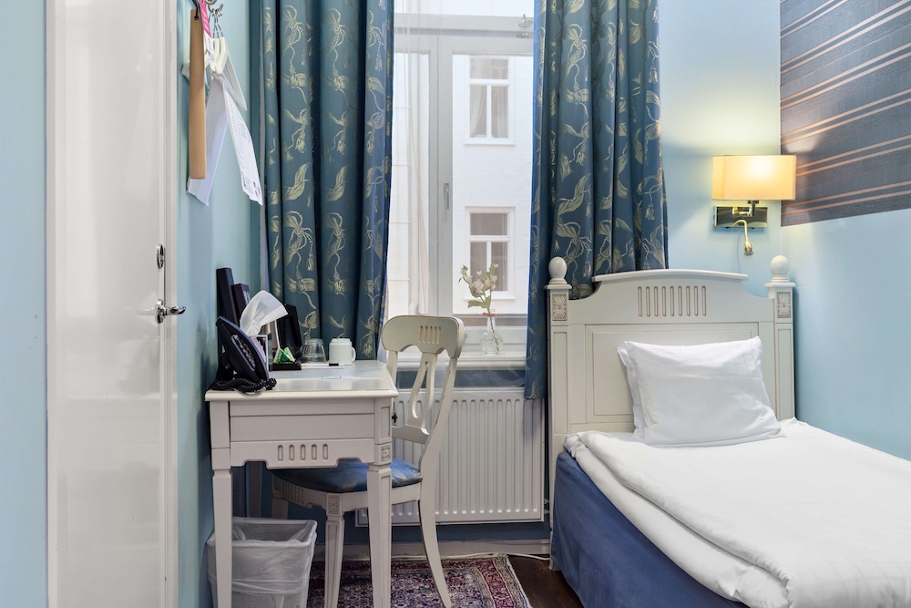 Economy Room, 1 Twin Bed, Non Smoking (Small Room)