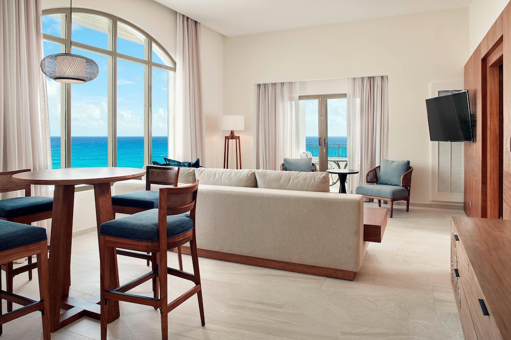 Club Suite, 1 Bedroom thumbnail 6