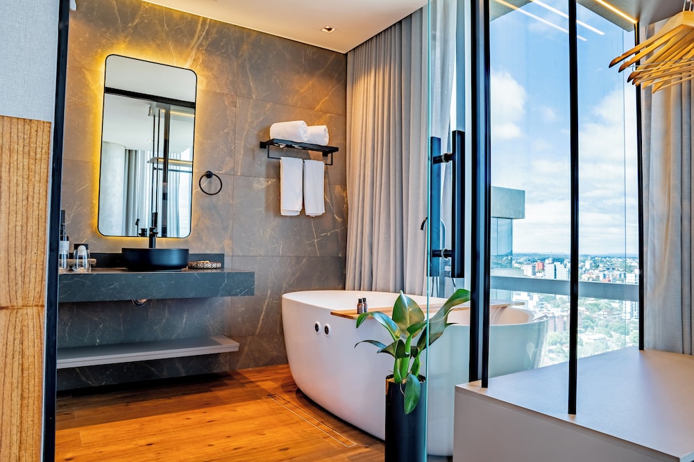 Panoramic Suite, River View photo 2