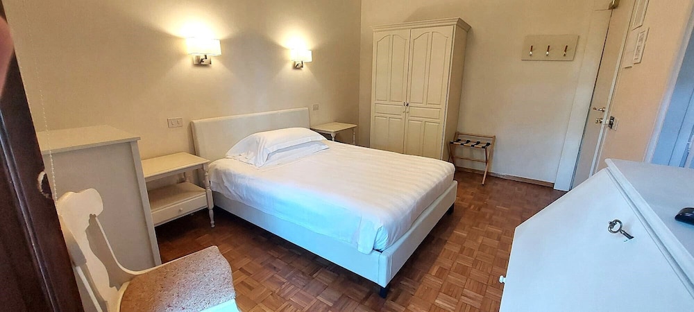 Economy Room photo 1