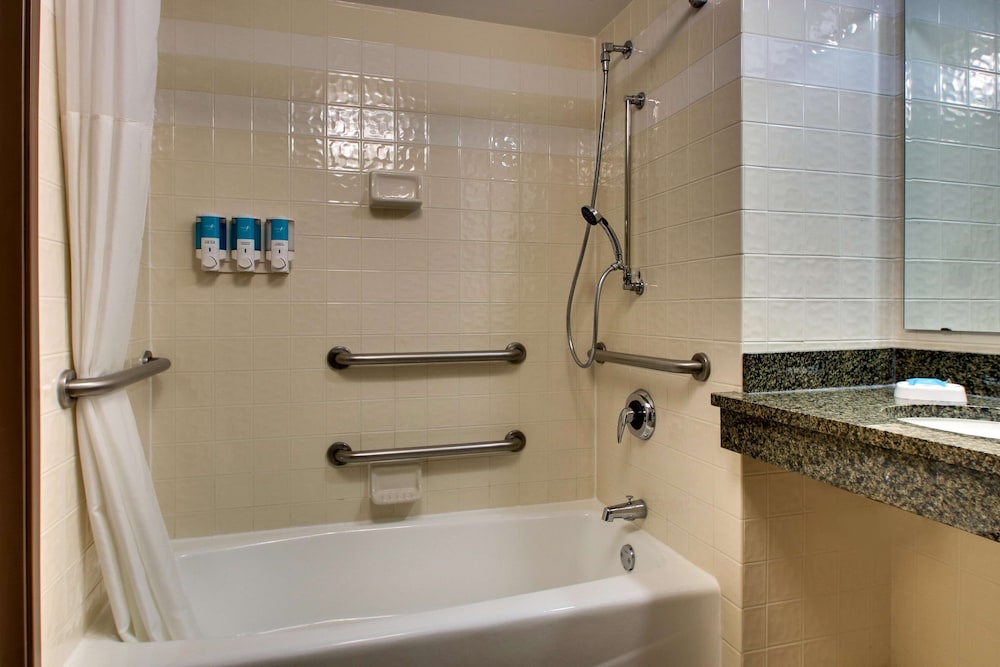 Suite, 2 Queen Beds, Accessible, Refrigerator & Microwave (Sofabed, 2 Rooms, Tub, Kitchen)