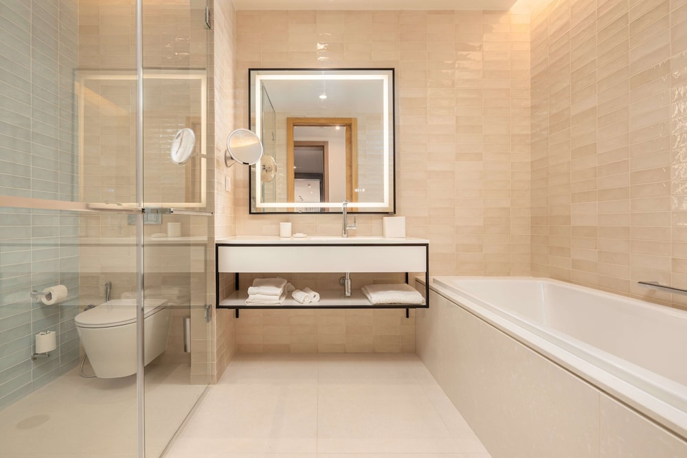 Regency Two Bedroom Suite (Non Smoking)