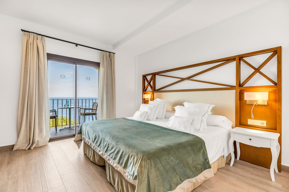 Standard Room, Sea View - Photo 4
