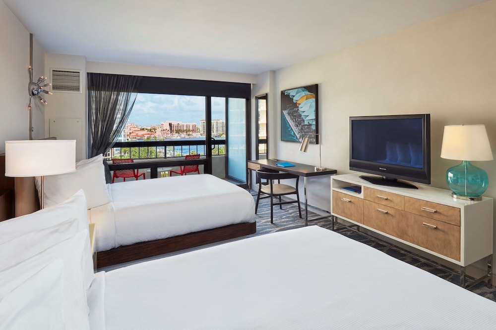 Room, 2 Queen Beds (Intercoastal View) - Photo 1