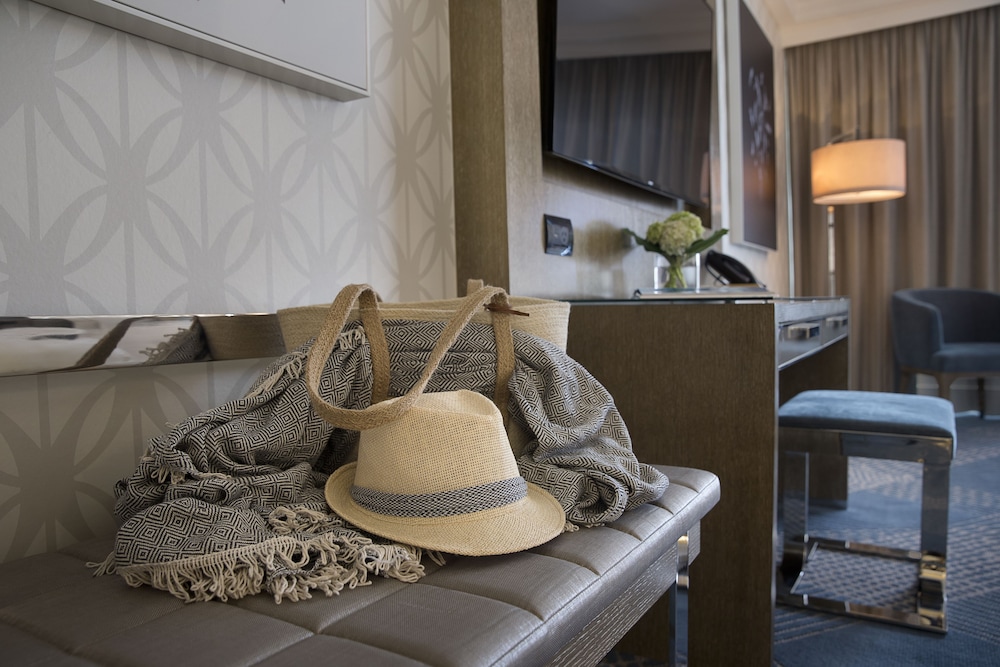Executive Twin Room - Photo 2