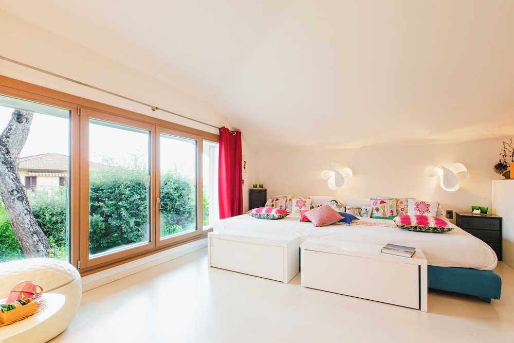 Signature Room photo 1