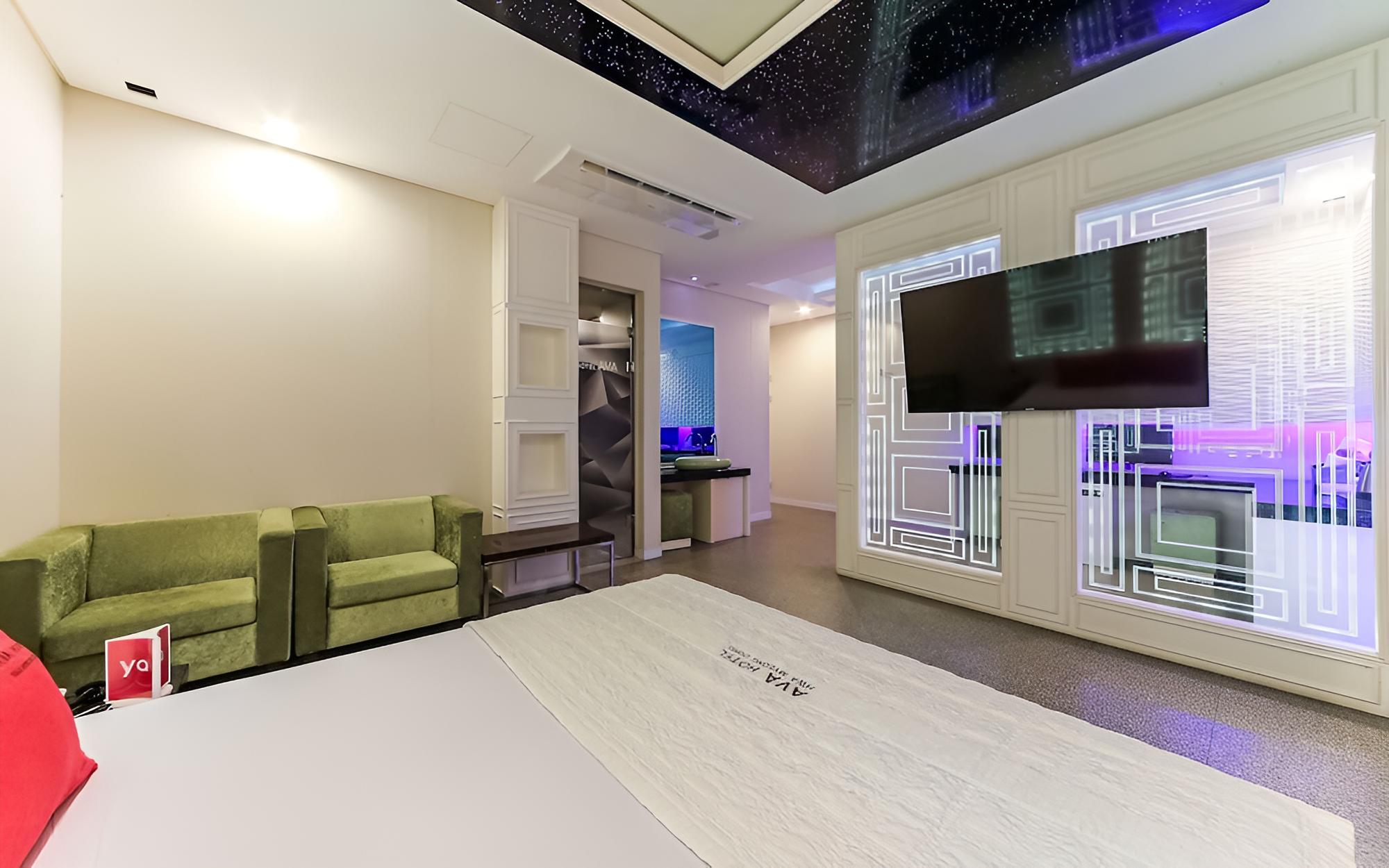Room (Sky Room (Free use of Netflix)) - Photo 3