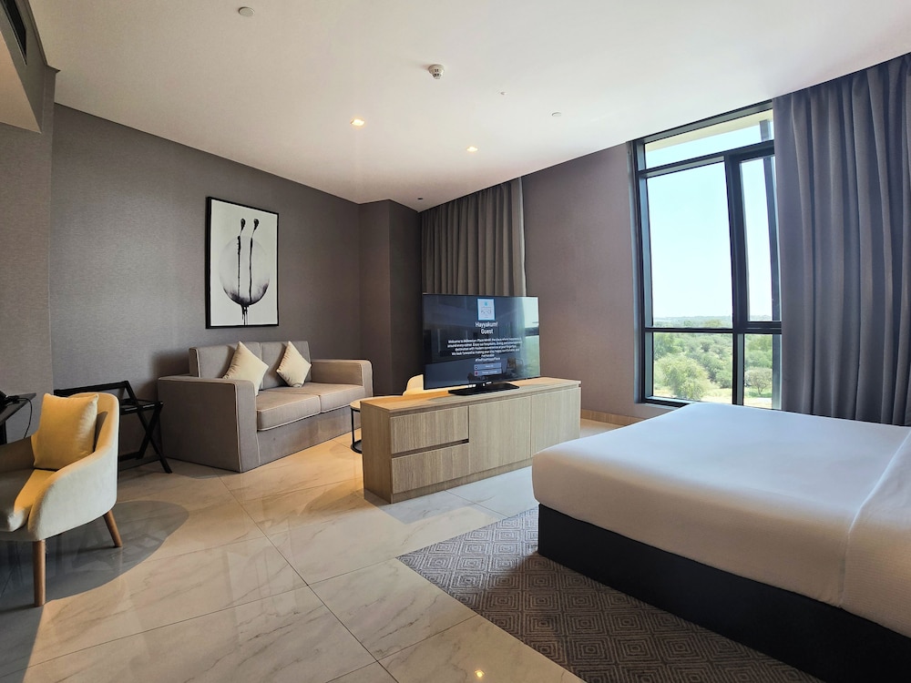 Mirdif Suite with Kitchen