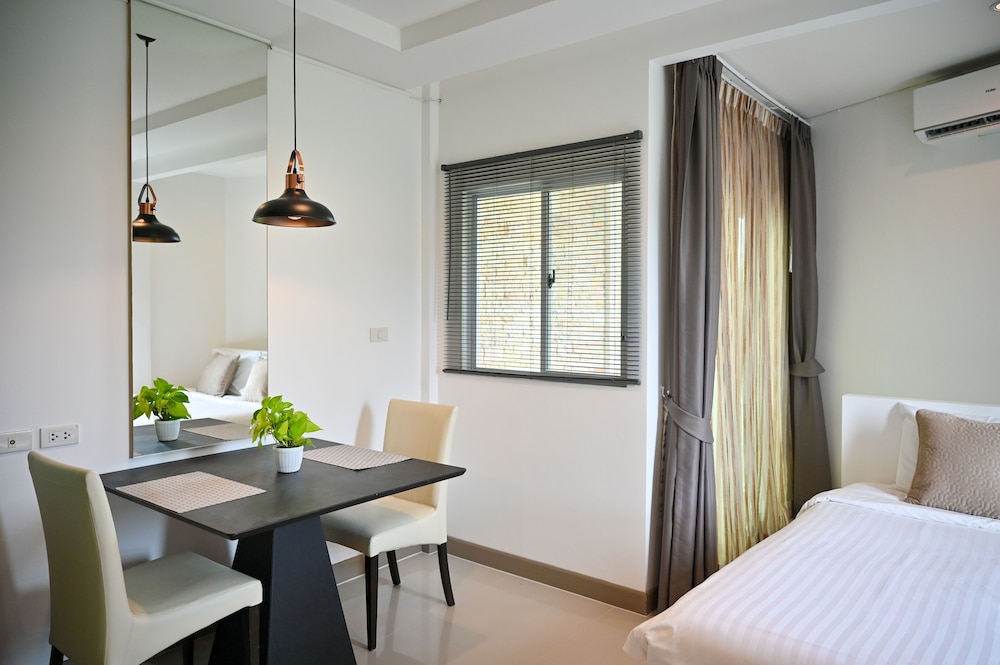 1 Bedroom Suite photo 1