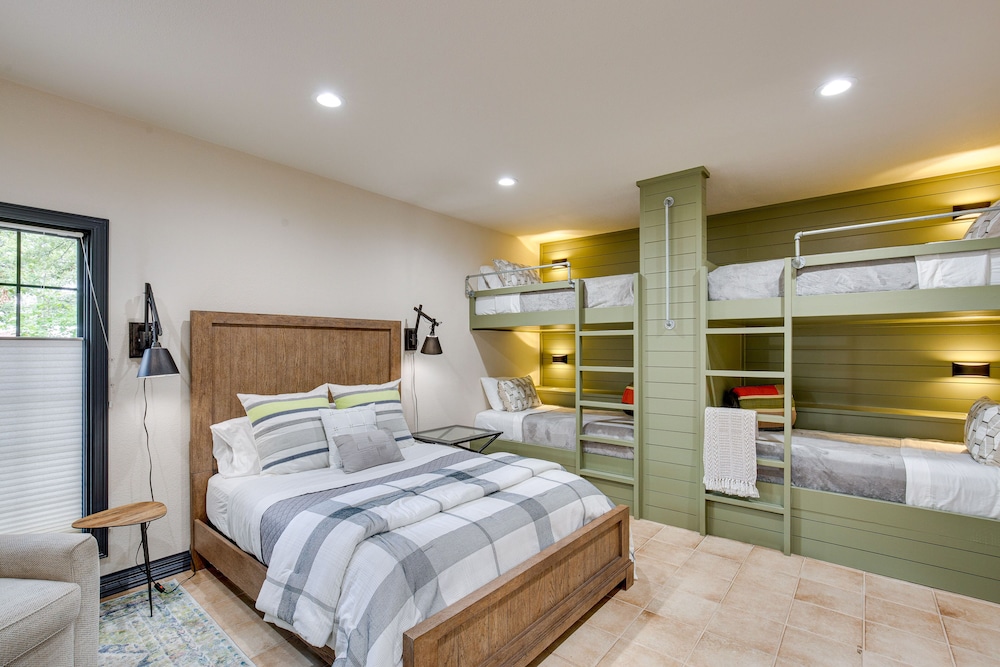 House (2 Bedrooms) photo 1