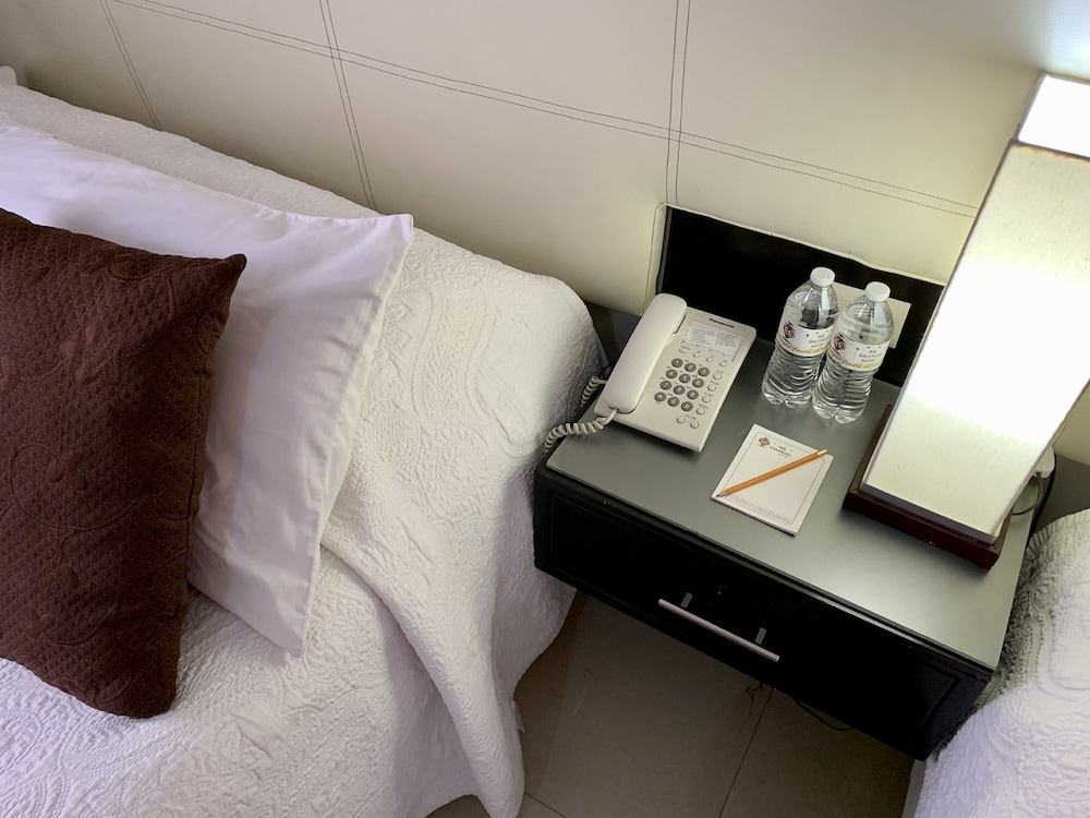 Standard Double Room, 2 Double Beds photo 3