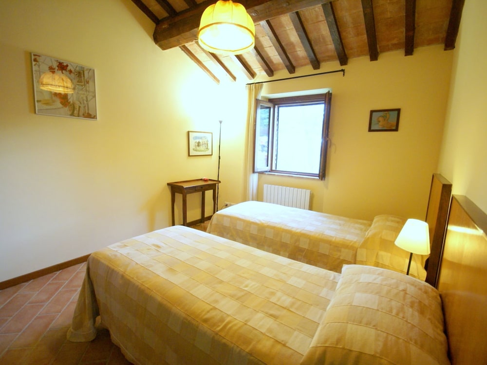 Villa photo 3