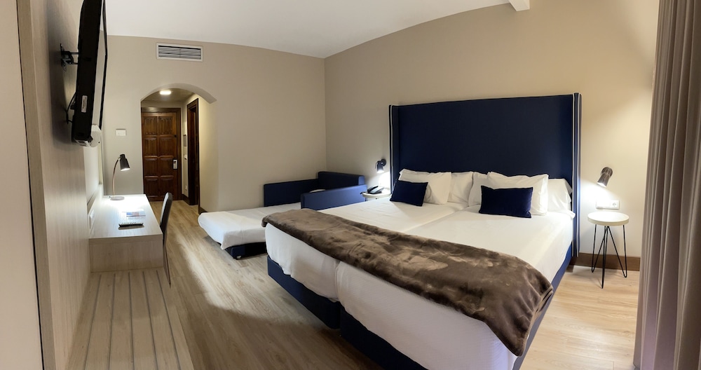 Double Room (con cama supletoria) - Photo 3