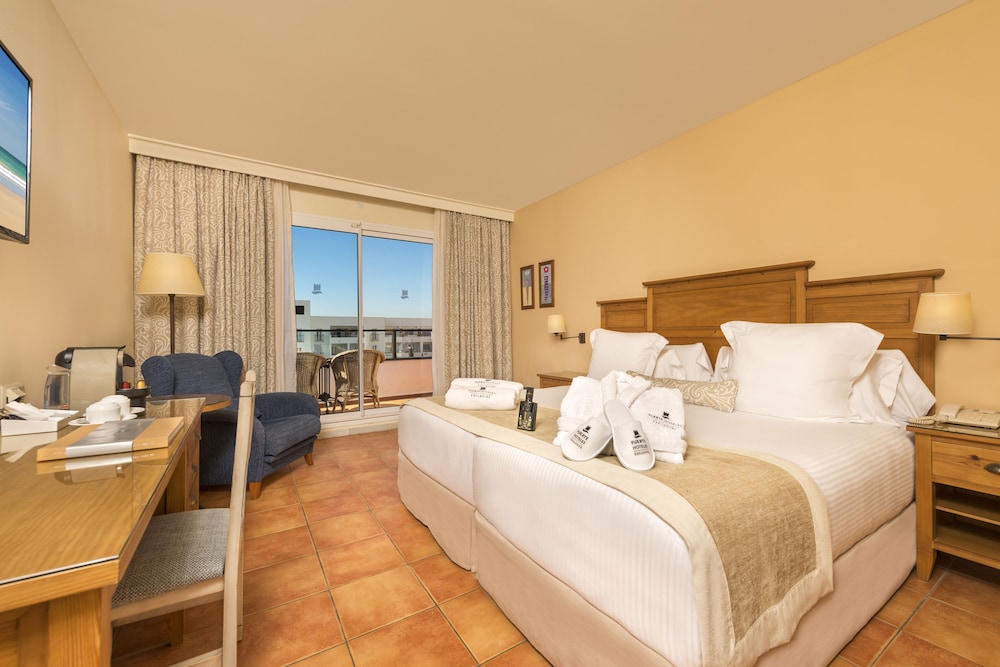 Double or Twin Room, Sea View (2 adults and 2 children)