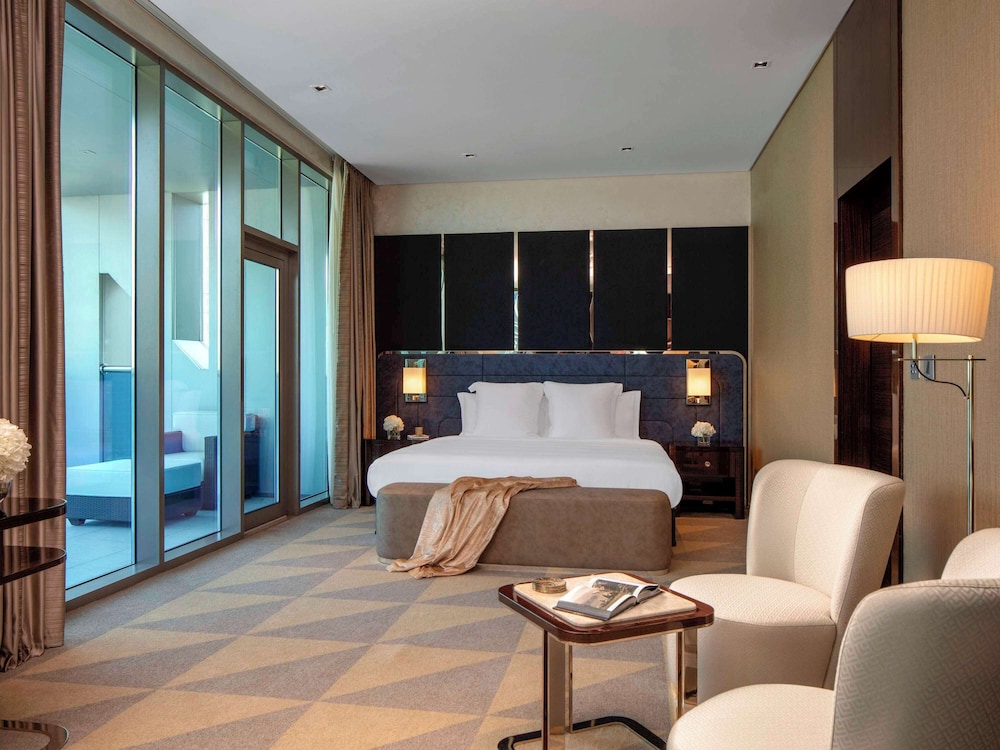 Studio Suite, 1 Bedroom, Balcony, City View (All Access Suite, Burj Khalifa View) thumbnail 6