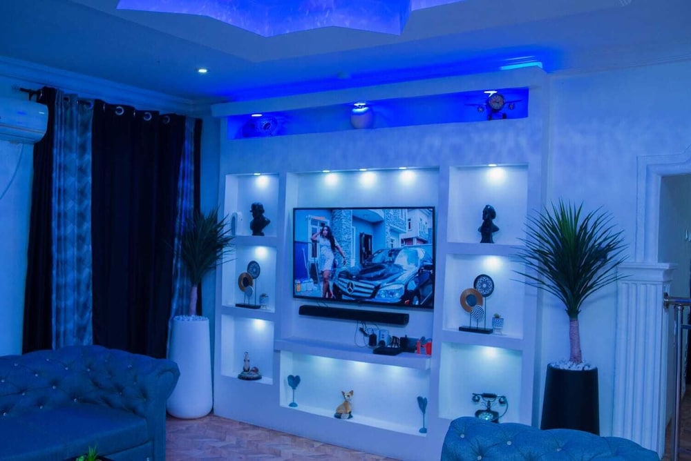 House photo 2