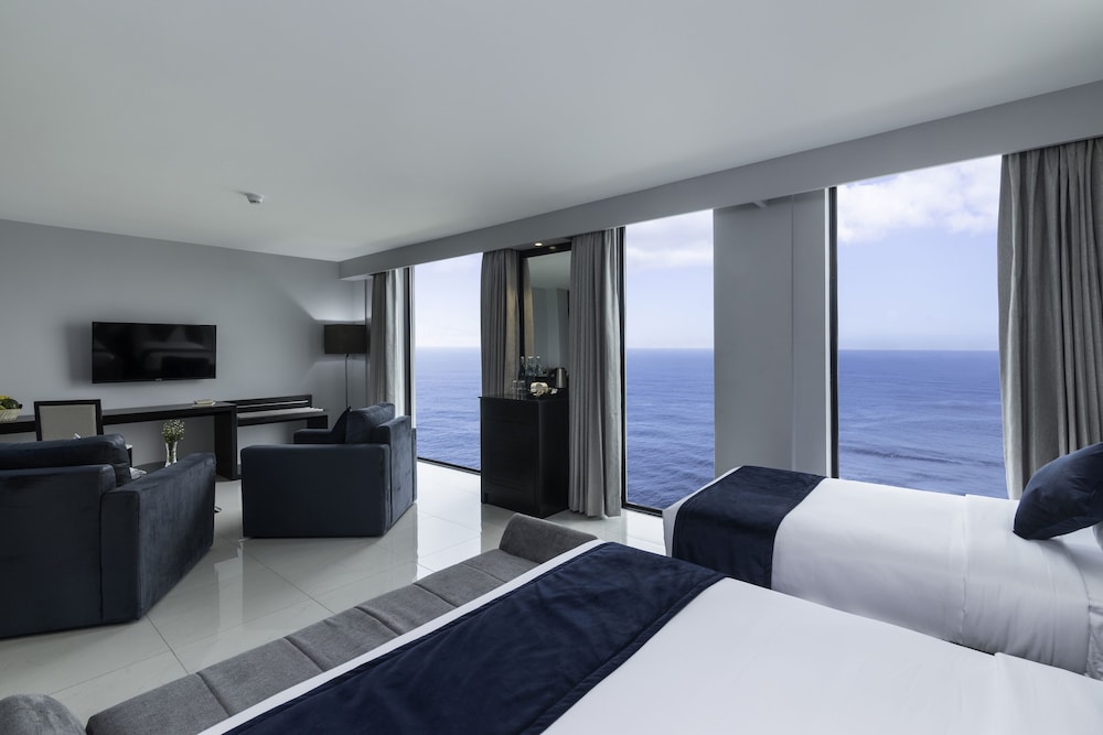 Signature Family Sea Front - Photo 2