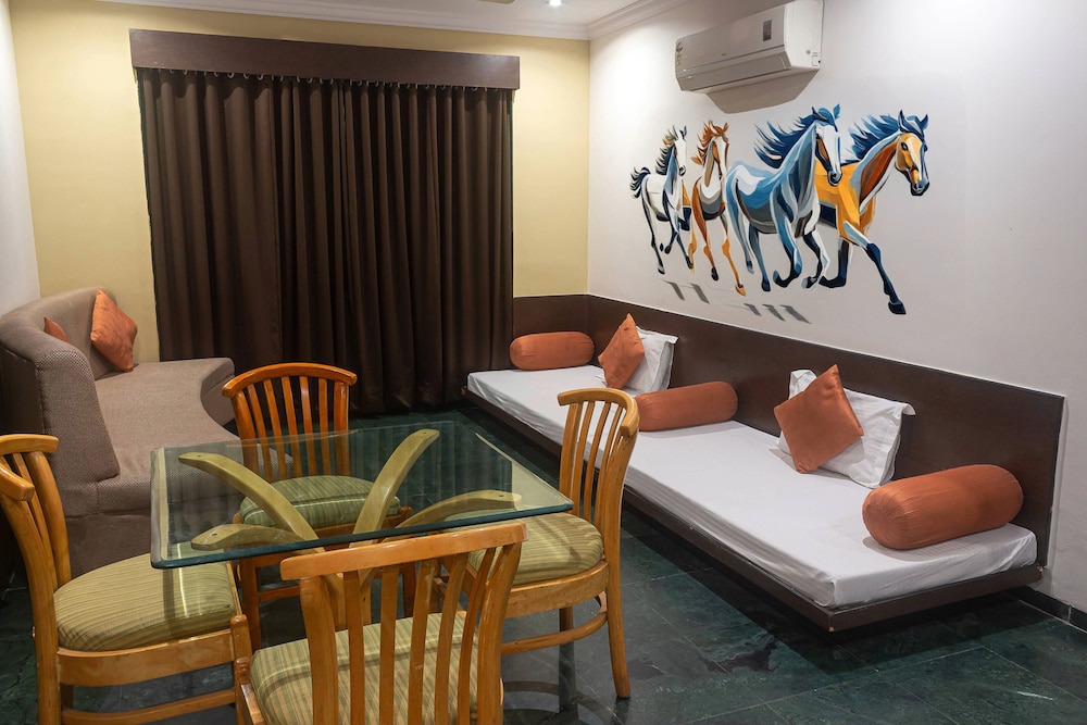 Luxury Suite, 1 King Bed