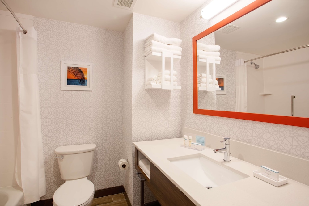Room, 2 Queen Beds, Accessible (Hearing) - Photo 3