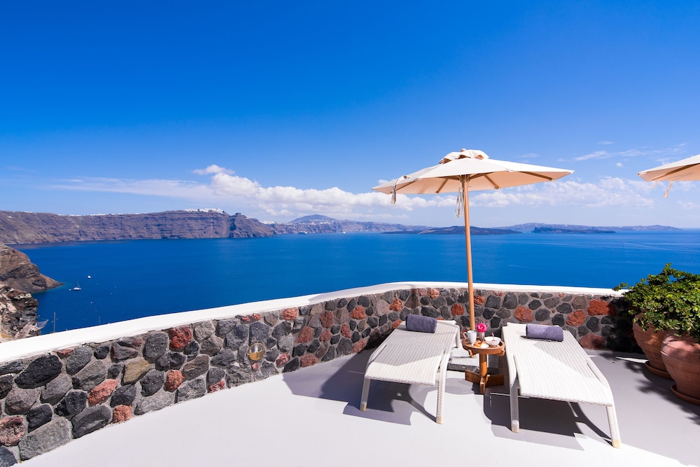 Valeriana Cliff House with Caldera View - Photo 3