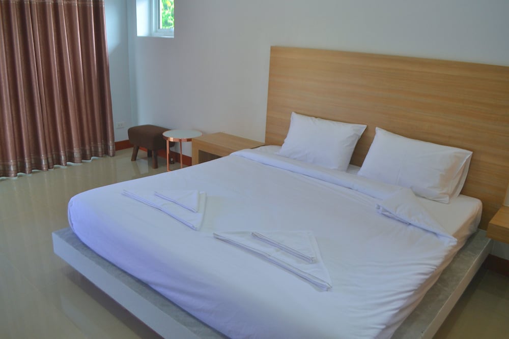 Deluxe Room with Jacuzzi