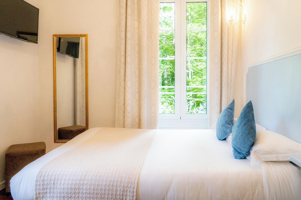 Basic Double Room