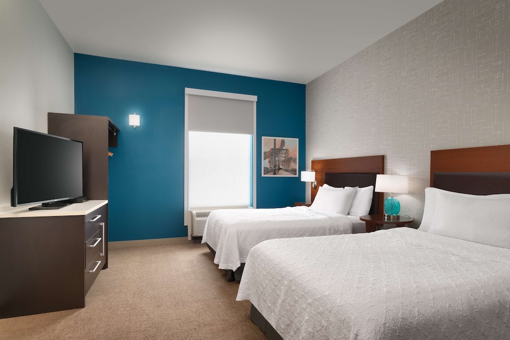 Suite, 2 Queen Beds, Accessible, Bathtub photo 2