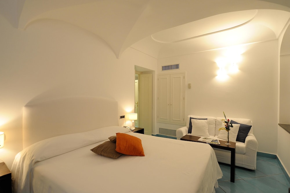Classic Room - Photo 2