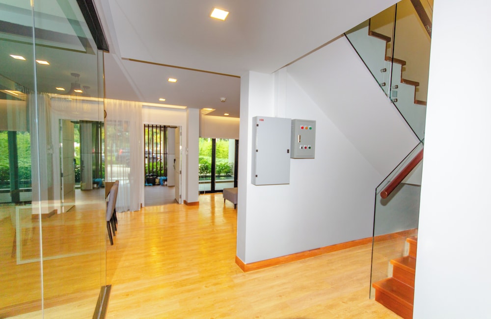 Grand Villa, 2 Bedrooms, Balcony, City View