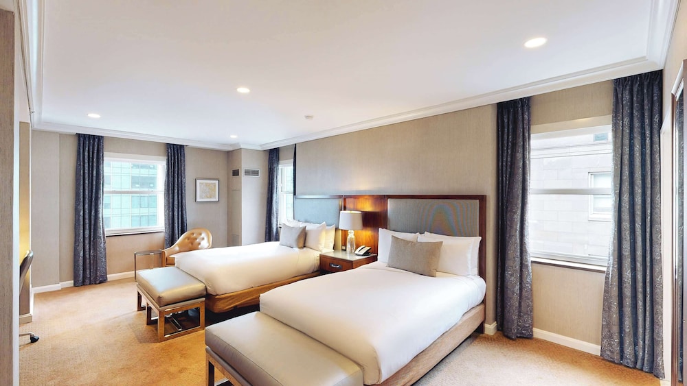 Suite, Multiple Beds, Lake View