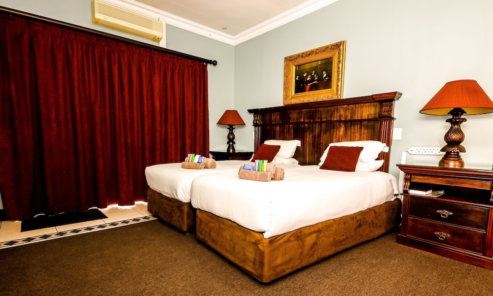 Deluxe Double Or Twin Room photo 1