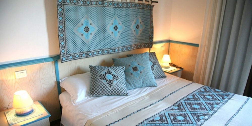 Comfort Double Room, Partial Sea View